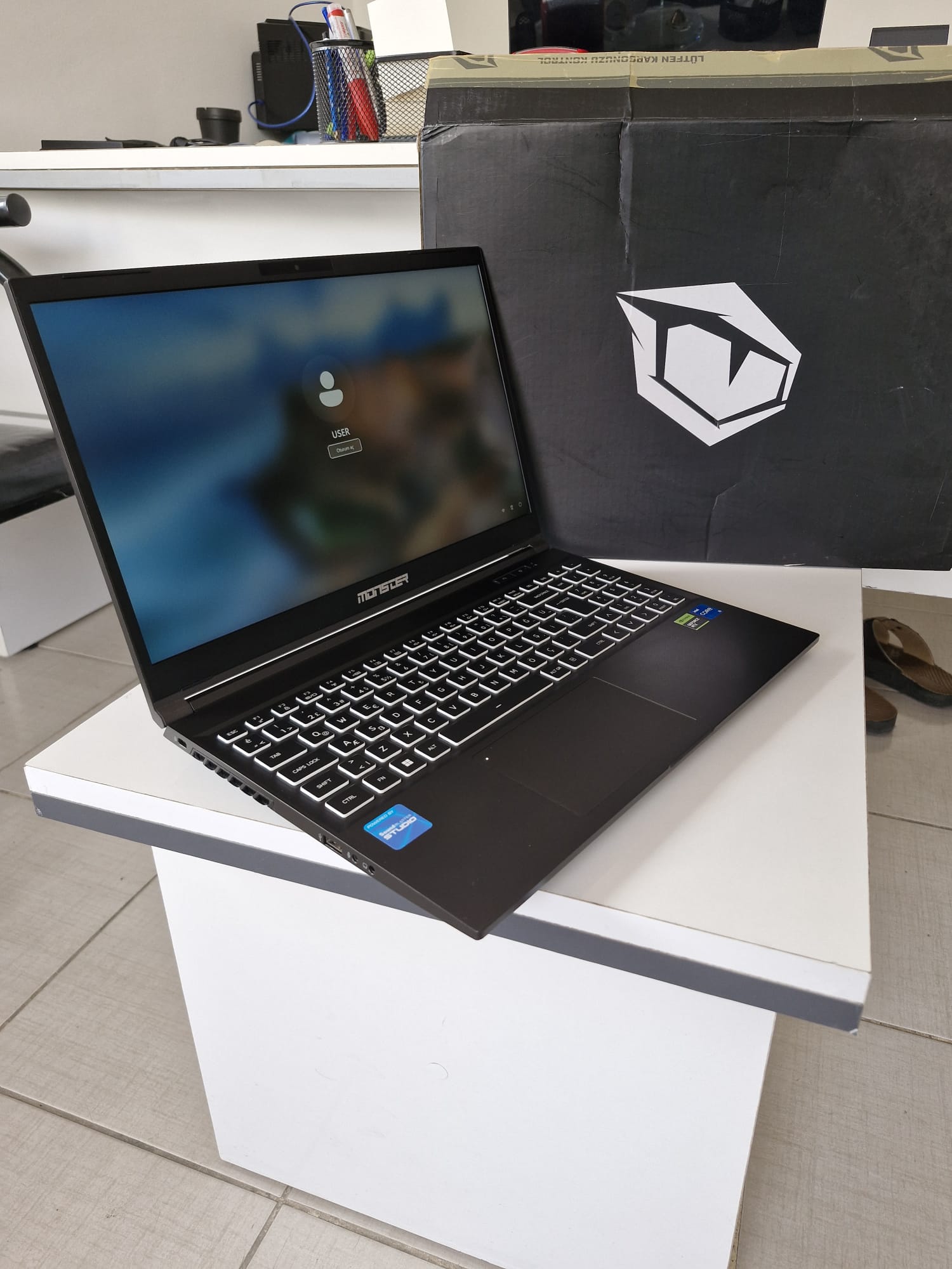 Monster Abra A5 V20.2 i5-13500H 32GB 1TB SSD RTX 4050 6GB Oyuncu Laptop